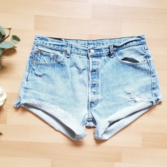 Levi's Pants - Classic Levi 501 distressed cut off shorts B6